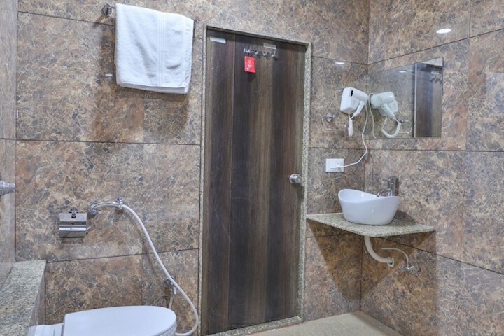 Room 50 of 59