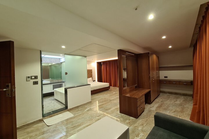Room 7 of 58