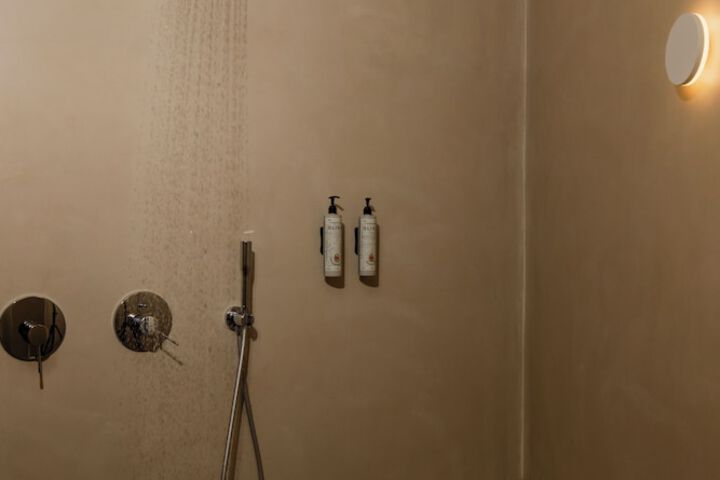 Room 49 of 54
