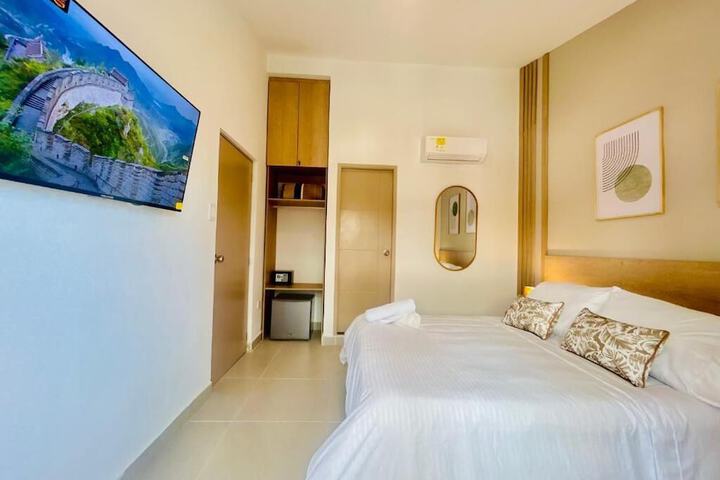 Room 3 of 45