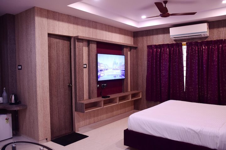 Room 8 of 44