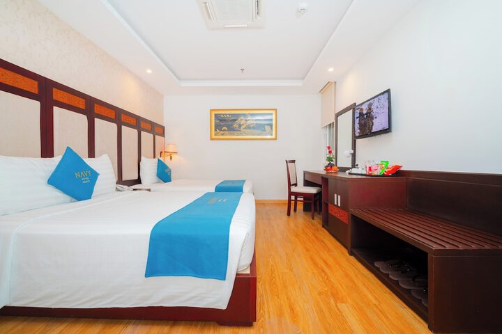 Room 27 of 164