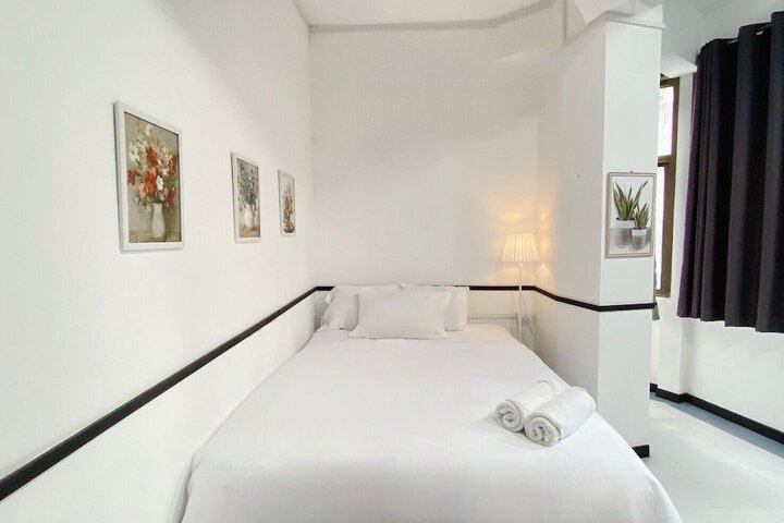 Room 12 of 22