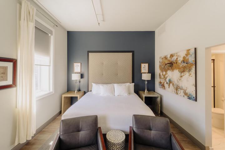 Room 17 of 40