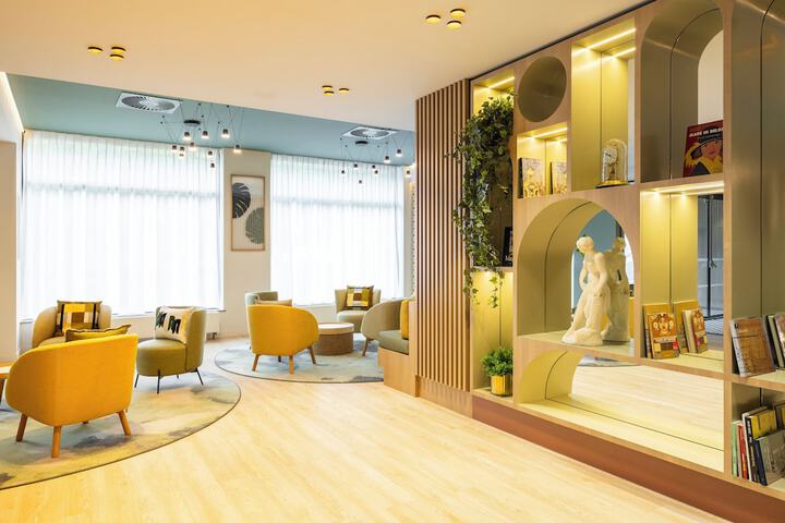 Lobby Entry