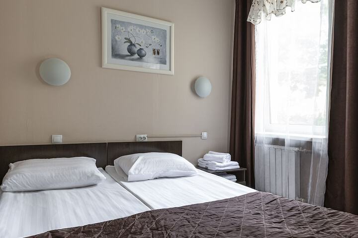 Room 53 of 68