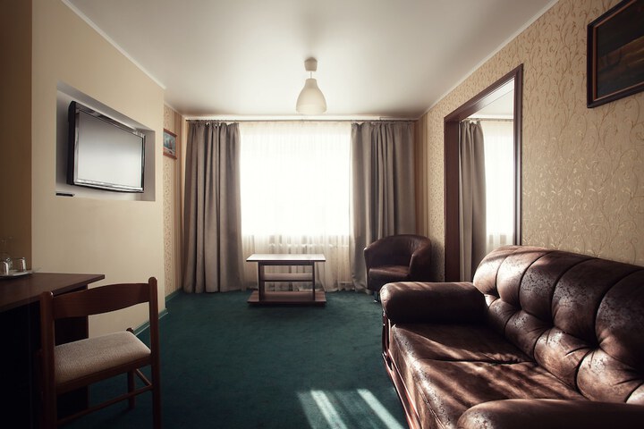 Room 28 of 70
