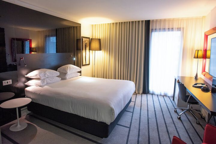 Room 30 of 109