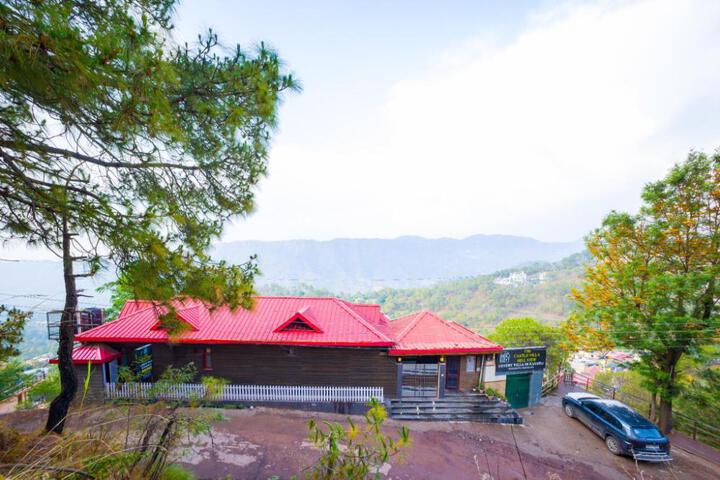 The Castle Villa Hill View