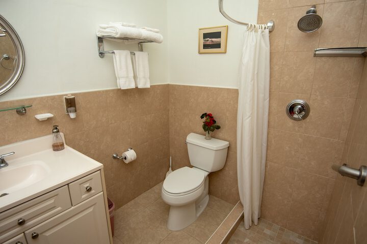 Room 53 of 77