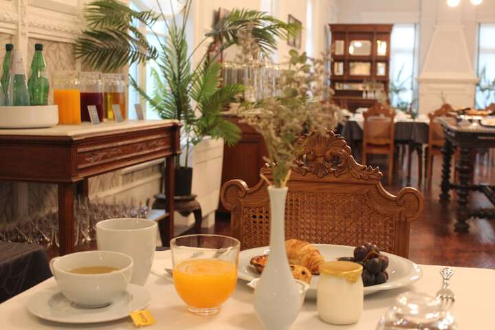 Breakfast/Coffee Service 56 of 73