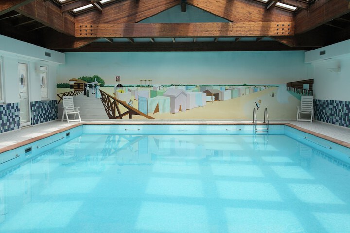 Pool 30 of 54