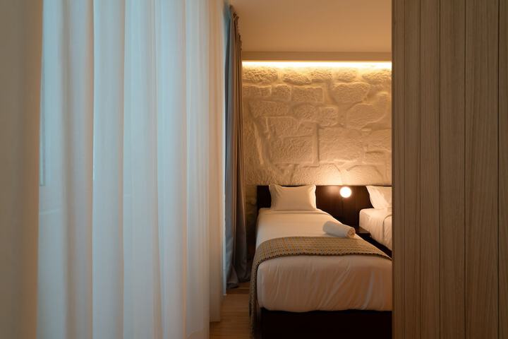 Room 37 of 72