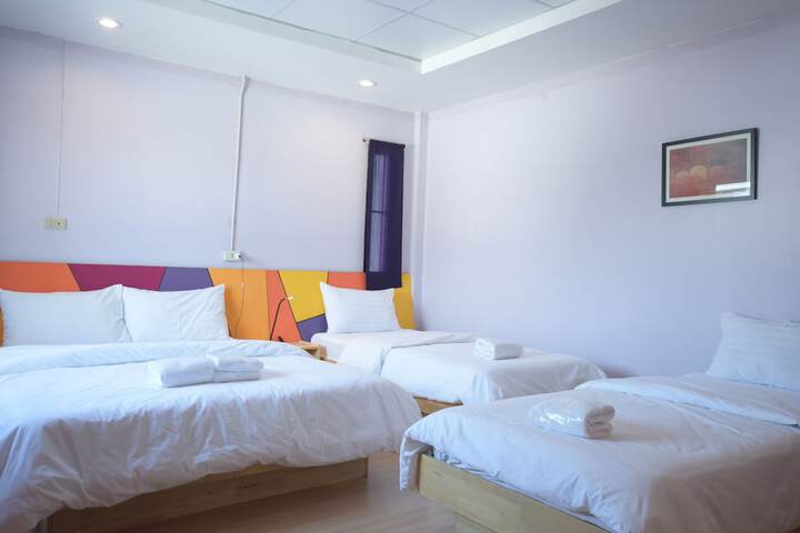 Room 7 of 49