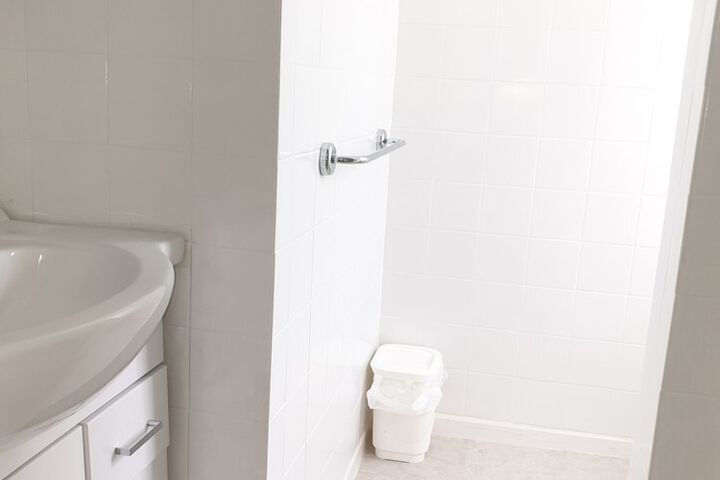 Room 30 of 43