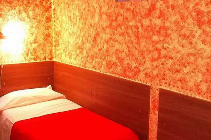 Room 5 of 36