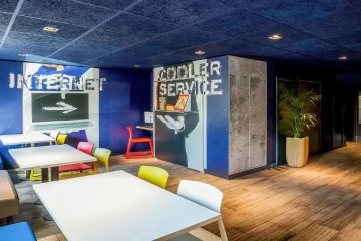 Hotel Ibis Budget London City Airport