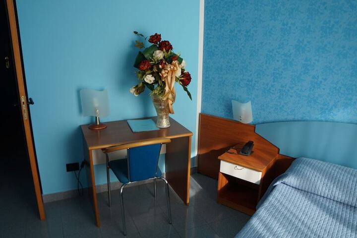 Photo 4