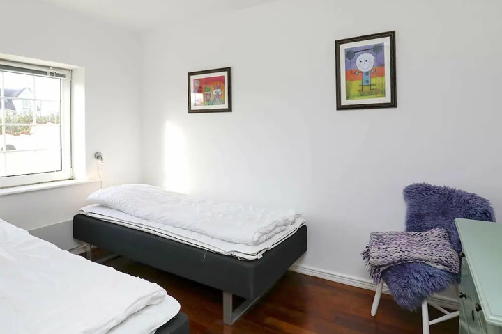 Room 5 of 17