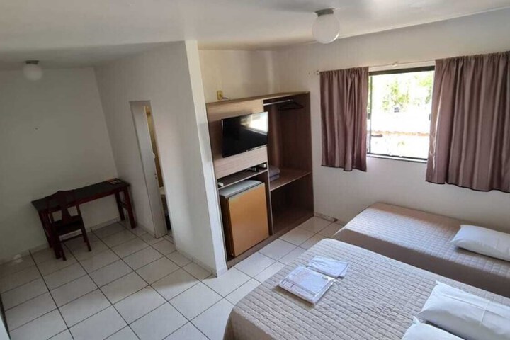 Room 15 of 28
