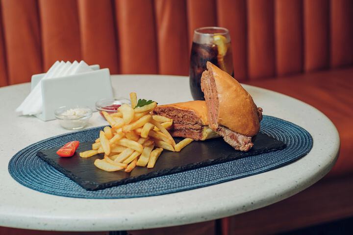 Dining 61 of 66