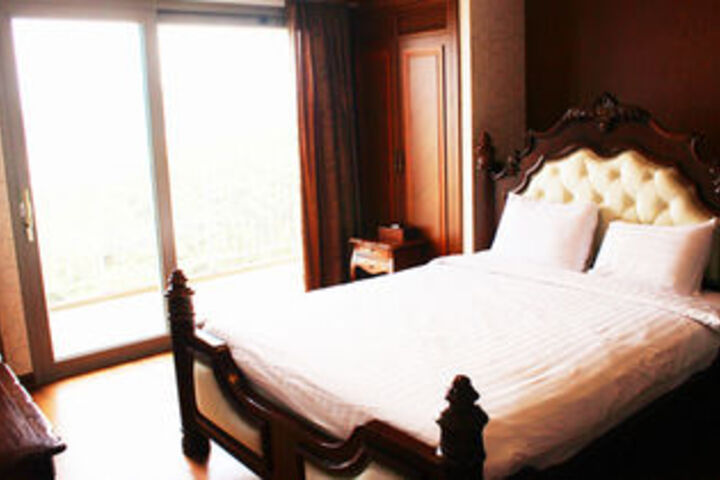 Suite Room