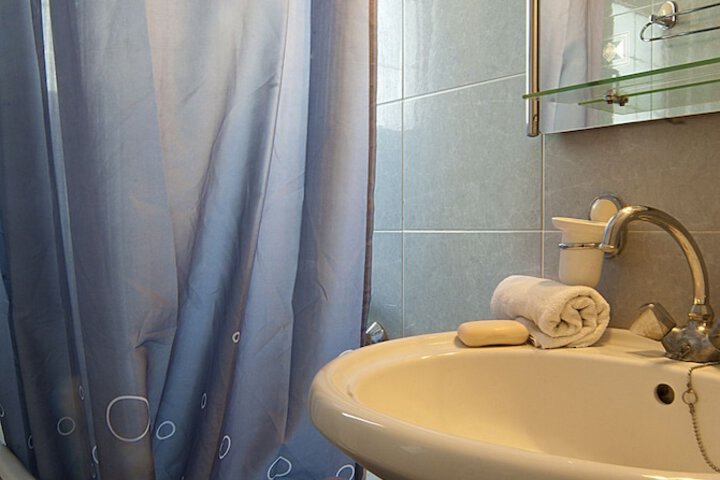 Room 20 of 27
