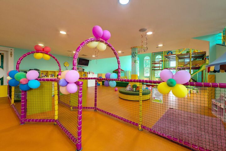 Children's play area - indoor