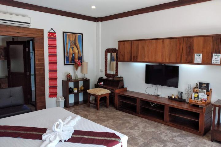 Room 14 of 37