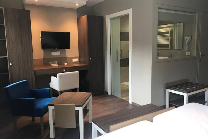 Room 15 of 55