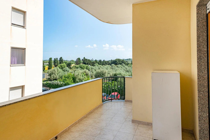 Terrace/Patio 6 of 15