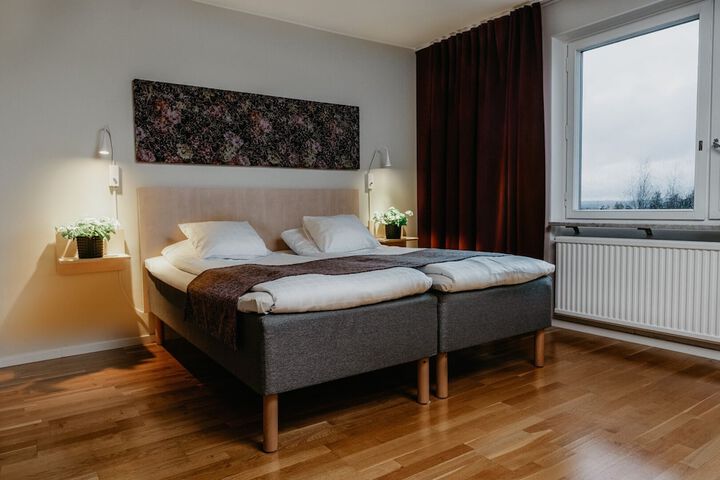 Room 38 of 77