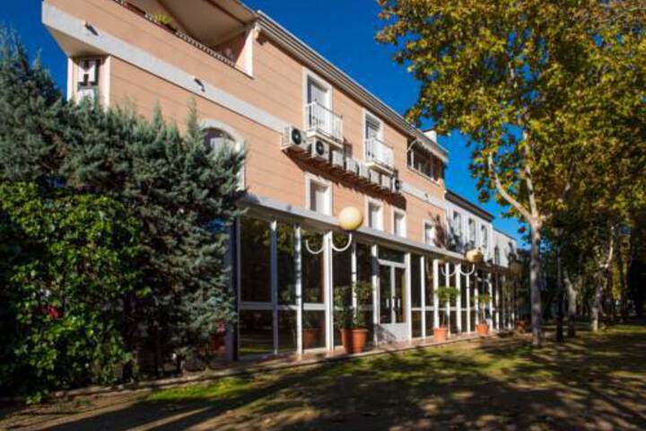 HOTEL LOS CAZADORES