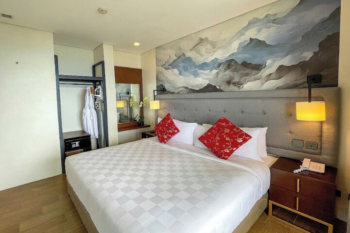 Room 55 of 130