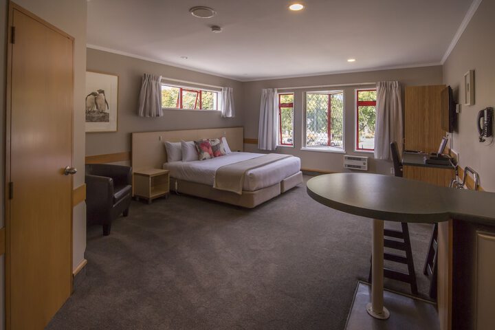 Room 5 of 38