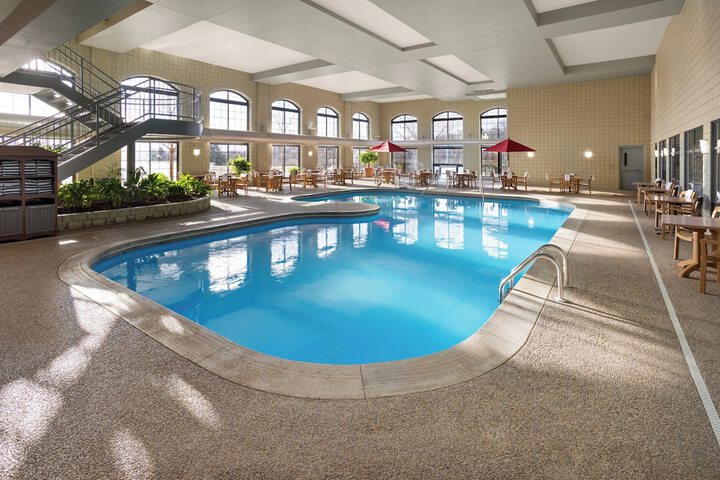 Pool 42 of 76