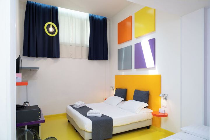 Room 86 of 144