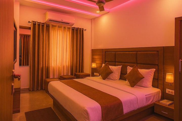 Room 6 of 23