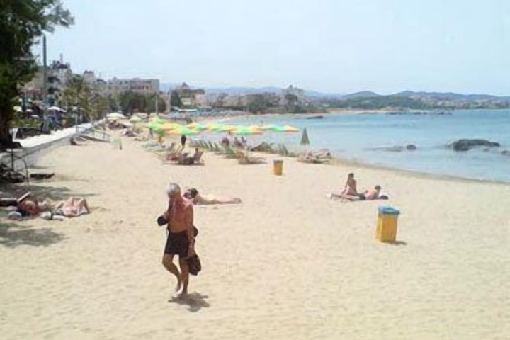 Beach 33 of 41