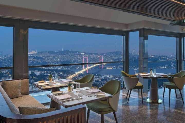 Dining 82 of 117