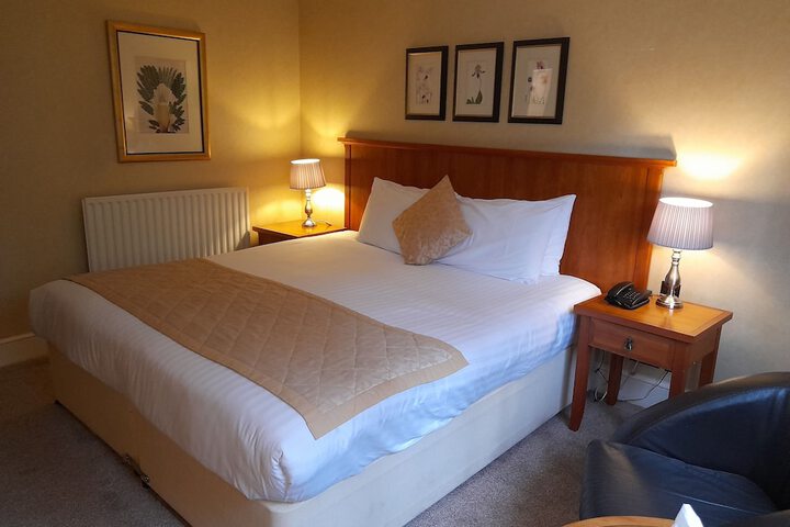 Room 35 of 142