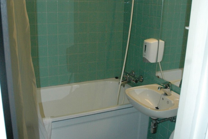 Room 12 of 24