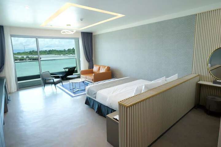 Room 8 of 88