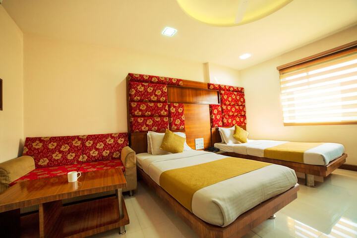 Room 8 of 30
