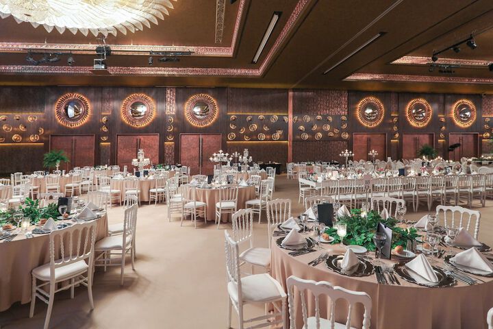 Ballroom/Hall 103 of 140