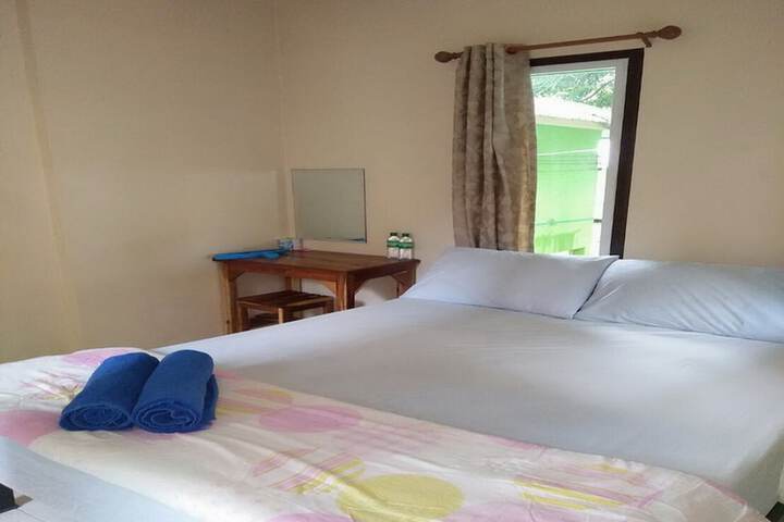Room 18 of 43