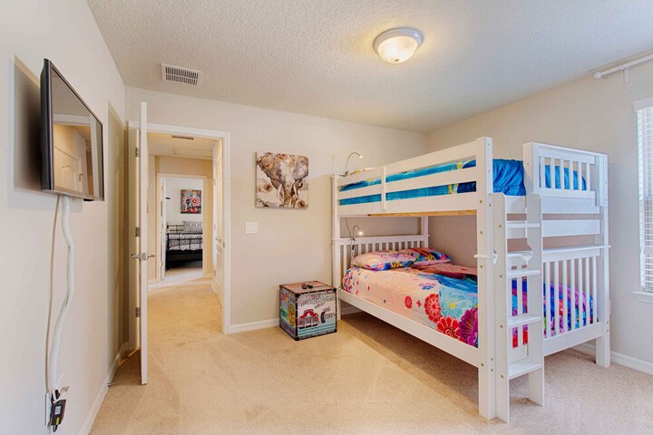 Room 12 of 53