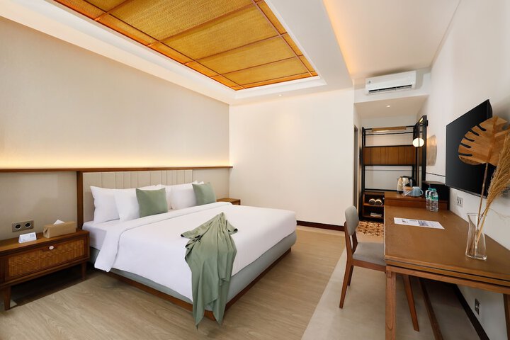 Room 5 of 26