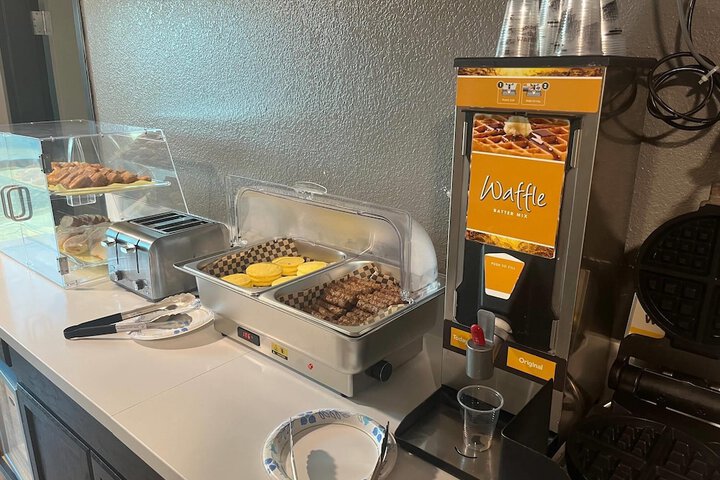 Breakfast/Coffee Service 50 of 57