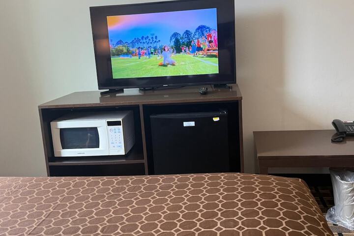 Room 33 of 55